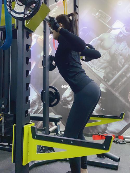 健美教练什么意思