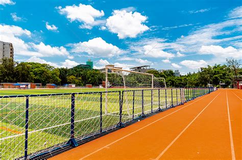 西安湖滨小学足球场面积