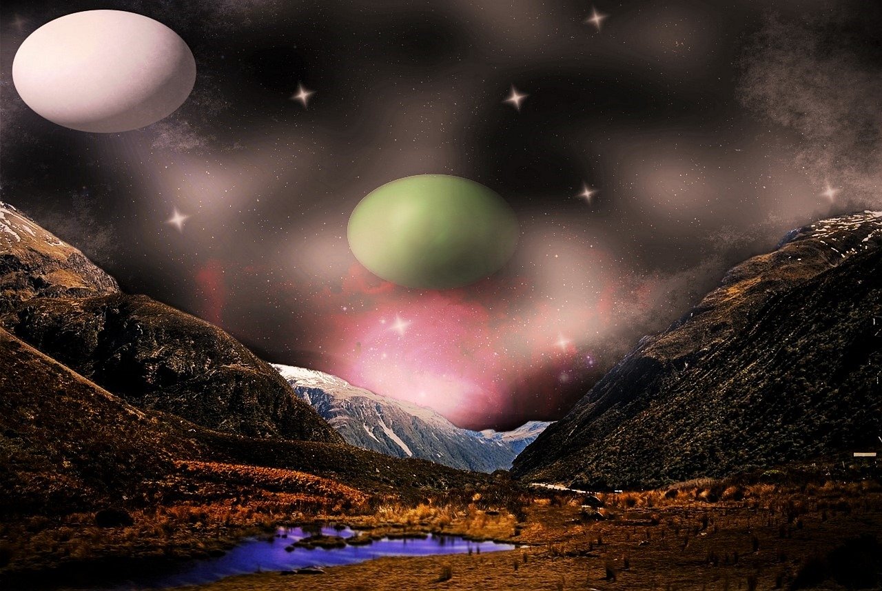 从血色星期一到人性的探索——一部深刻的社会悬疑小说解读