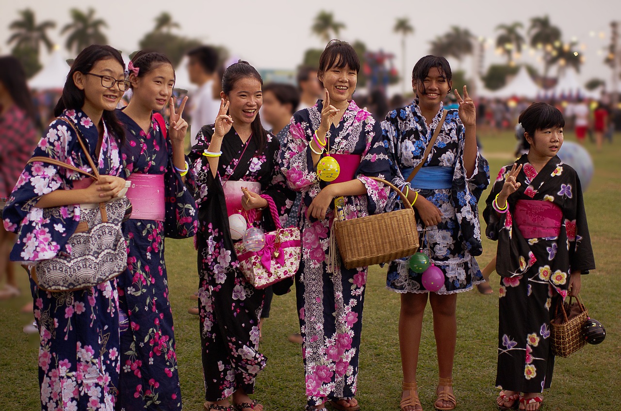 糖果屋女孩，一场关于梦想与成长的奇幻之旅