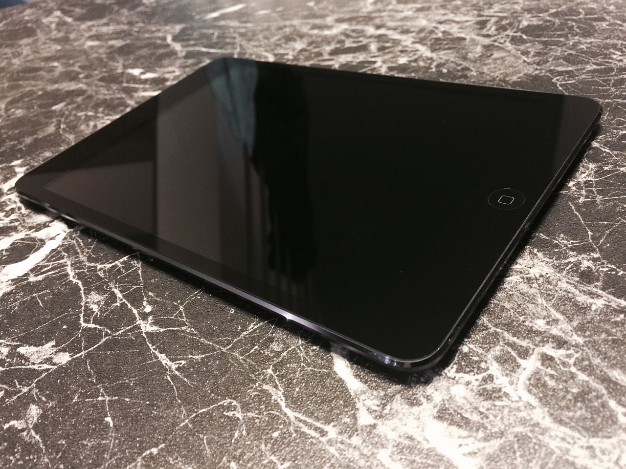 深入解读苹果iOS 7，从设计到功能，全面解析这款经典操作系统
