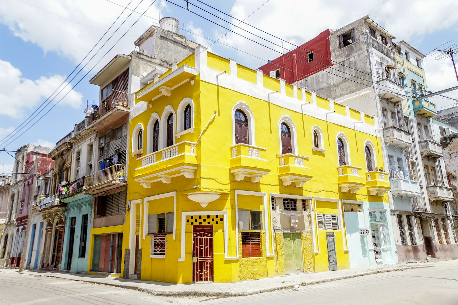 探索海口龙华区，酒店预订指南与旅行体验